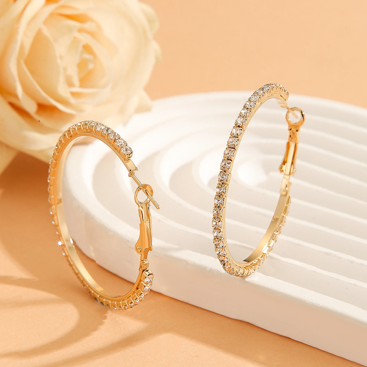 1 Pair European And American Zircon Inlaid Princess Style Large Earrings For Women, Worn At Daily Parties, Wedding Jewelry, Birthday Gifts